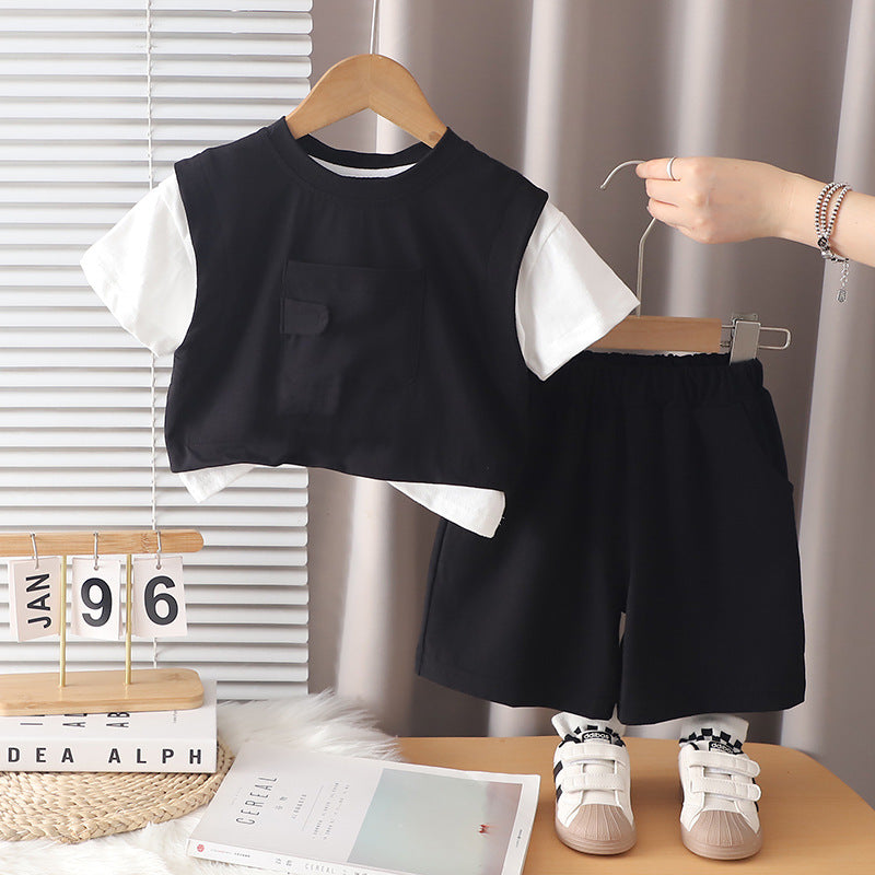 Two piece set of short sleeved clothes for male child laborers
